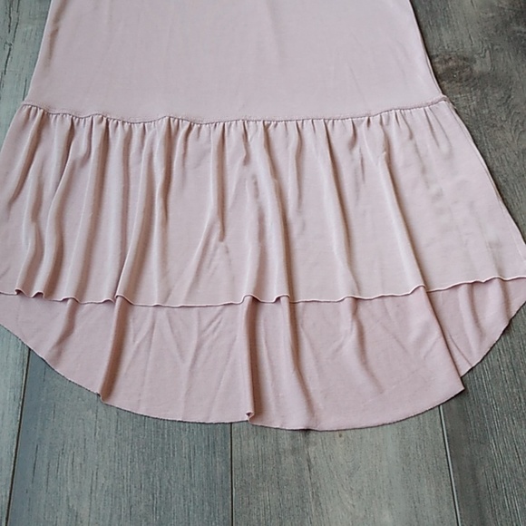 MOTE DUSTY PINK HIGH LOW RUFFLED SHORT SLEEVE SHIRT WITH DRAWSTRING BACK SIZE SM - Picture 2 of 9
